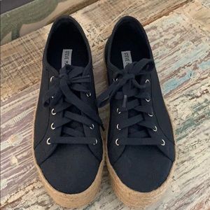 Steve Madden navy blue beach platform